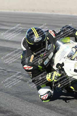 media/Dec-04-2025-Racers Edge (Thu) [[5ebc9f124d]]/2-A Group/1-Session 2 (Turn 7 Inside)/